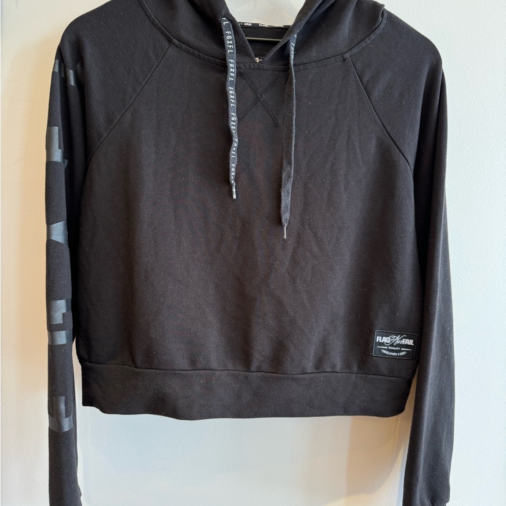 Flag Nor Fail
Women’s Black Cropped Lightweight Hoodie